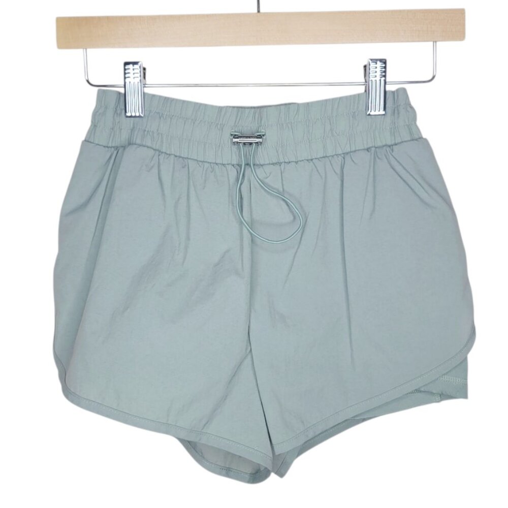 PICK 3 FOR $20 VictoriaS Secret On Point Athletic Shorts Green Parachute Size XS